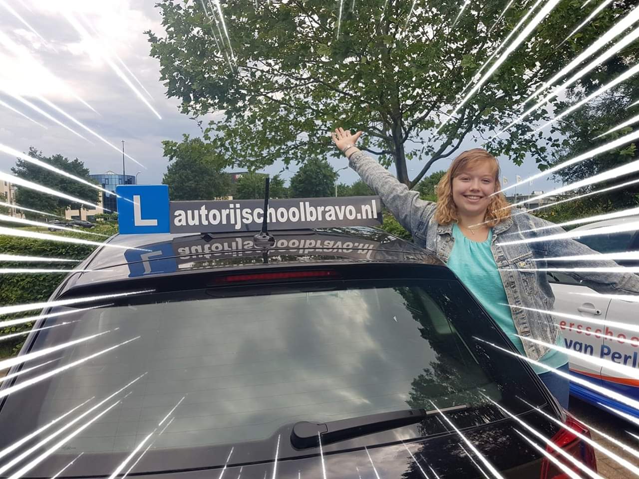 Soraya Onstenk is geslaagd voor het rijbewijs